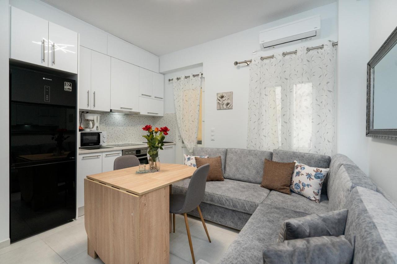 Comfy Apt Next To Metro Athena Bagian luar foto