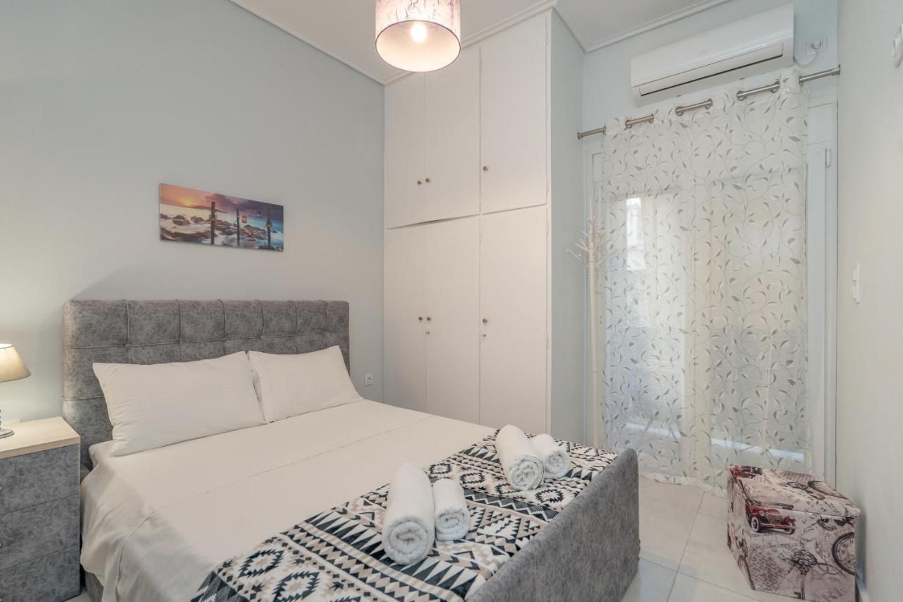 Comfy Apt Next To Metro Athena Bagian luar foto